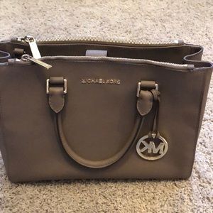 MK purse